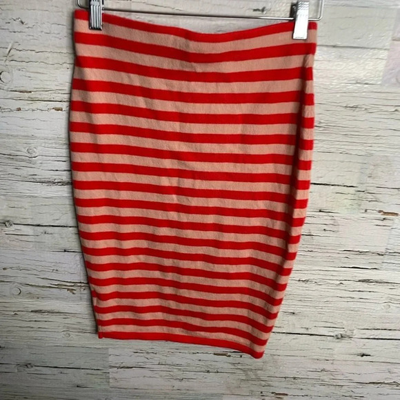 Skaist Taylor Striped Skirt Knit pencil cream  orange pink size small - Picture 6 of 8